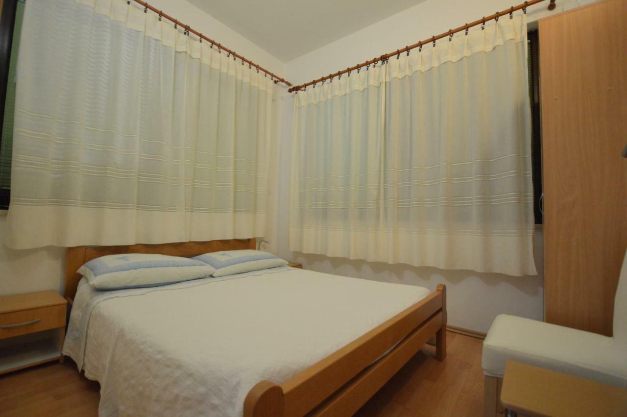 Apartment "Monte" Пула Екстериор снимка